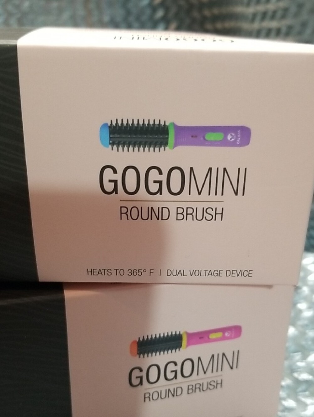 Calista GoGoMini Round Brush Hair Styler - Picture 2 of 3